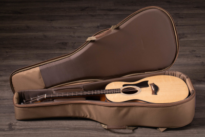 Taylor 114E Walnut Sitka Chitarra Acustica