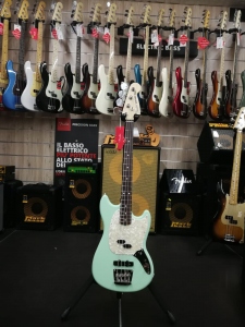Fender American Performer Mustang Bass Satin Surf Green