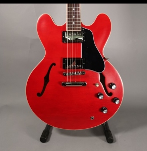 Gibson Es-335 Satin Cherry Chitarra Semiacustica