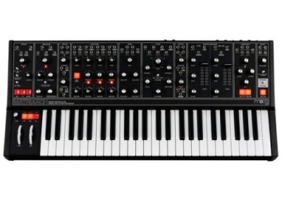 Moog Matriarch Dark