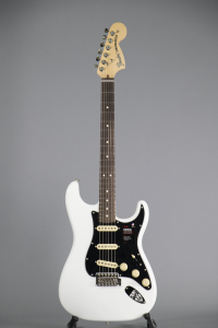 Fender American Performer Stratocaster Artic White