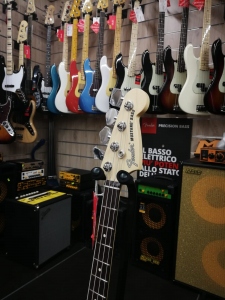 Fender American Performer Mustang Bass Satin Surf Green