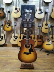 TAYLOR 150E WALNUT SITKA SUNBURST 12 String Guitar
