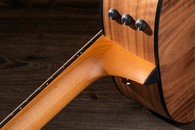 Taylor 114E Walnut Sitka Chitarra Acustica