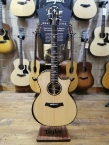 Taylor 914Ce V-Class Chitarra Acustica Elettrificata