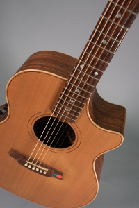 Cole Clark Angel 2 Grand Auditorium Cutway Elettrificata Serie An2