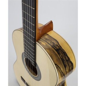 Raimundo 133 Spruce 