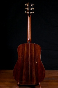 TAYLOR 910E ELECTRO ACOUSTIC GUITAR