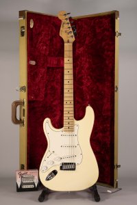 Fender Stratocaster Amer.Std Mancina vintage white usata