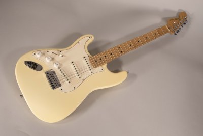 Fender Stratocaster Amer.Std Mancina vintage white usata