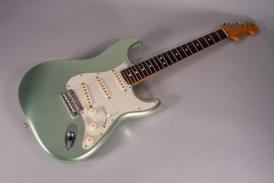 FENDER STRATOCASTER  AM PRO II mystic green USATA