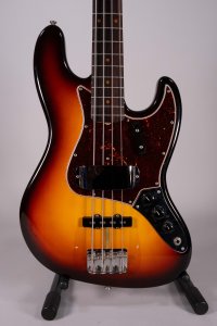 FENDER AM VINTAGE JAZZ 64 REISSUE USATO