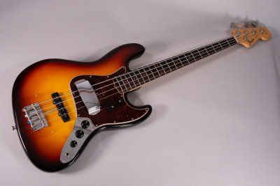 FENDER AM VINTAGE JAZZ 64 REISSUE USATO