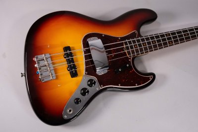 FENDER AM VINTAGE JAZZ 64 REISSUE USATO