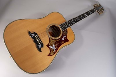 GIBSON DOVE IN FLYGHT USATA