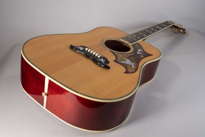 GIBSON DOVE IN FLYGHT USATA