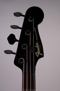 fender precision usato