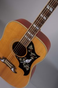 GIBSON 1960s DOVE NATURAL USATA