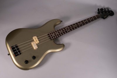 fender precision usato