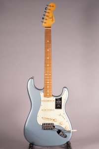 Fender Vintera 60S Stratocaster Pau Ferro Ice Blue Metallic
