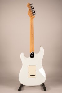 Fender American Ultra Stratocaster HSS Rosewood Fingerboard Sonic Blue