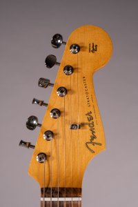 Fender Vintera 60S Stratocaster Pau Ferro 3 Color Sunburst