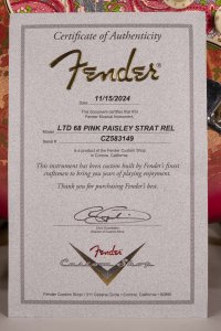 Fender Custom Shop Limited Edition 1968 Stratocaster Relic Pink Paisley