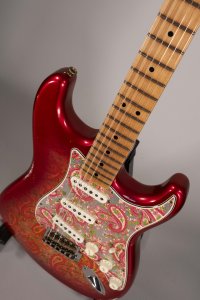 Fender Custom Shop Limited Edition 1968 Stratocaster Relic Pink Paisley