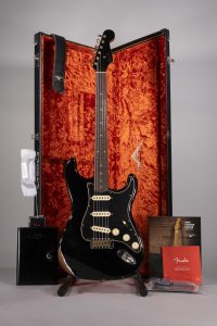 Fender Custom Shop Limited Edition Stratocaster Dual-Mag II Relic Aged Black