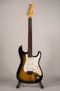 Fender Strato Amer.Deluxe Sunb Usata