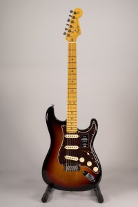 FENDER STRATO PRO II 2023 SB USATA