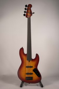 Maruszczyk Elwood 5P Fretless