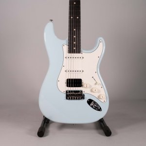 Suhr Classic s sonic blue rw hss