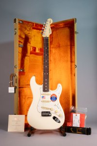 FENDER JEFF BECK STRATOCASTER OLYMPIC WHITE