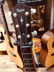 Taylor 314 V-Class Chitarra Acustica