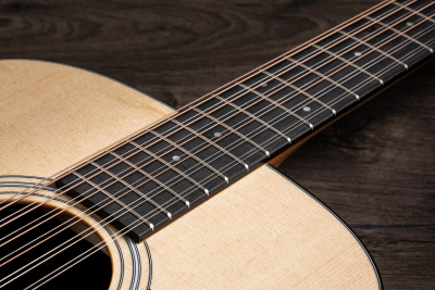Taylor 150E Walnut Sitka
