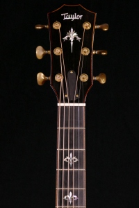TAYLOR 910E ELECTRO ACOUSTIC GUITAR