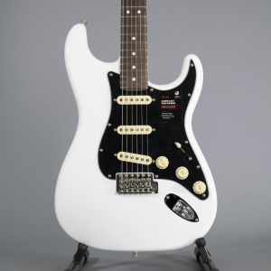 Fender American Performer Stratocaster Artic White