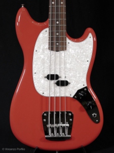 Fender Vintera 60S Mustang Bass Pau Ferro 3 Color Sunburst