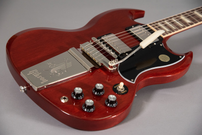 GIBSON SG STANDARD '61 MAESTRO VIBROLA VINTAGE CHERRY