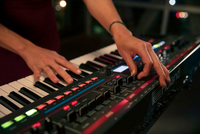 Roland Juno-X Programmable Poliphonic Synthesizer