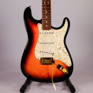 FENDER STRATO DLX SPECIAL ED '92 USATA