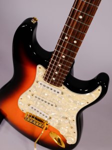 FENDER STRATO DLX SPECIAL ED '92 USATA