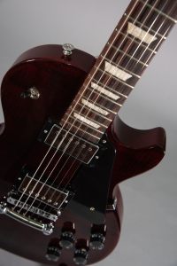 GIBSON LES PAUL STUDIO WINE RED