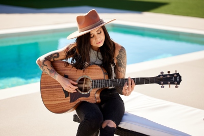 Taylor 722CE Chitarra Acustica Elettrificata