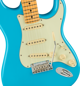 Fender American Professional II Stratocaster Maple Miami Blue