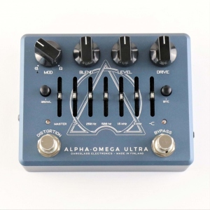 Darkglass Alpha Omega Ultra v2 Aux Preamp e Distorsore per Basso