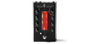 Gamechanger Light Pedal Effetto Riverbero a Molla a Sensori Ottici