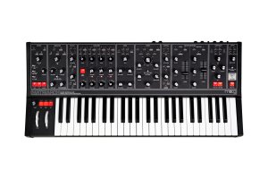 Moog Matriarch Dark