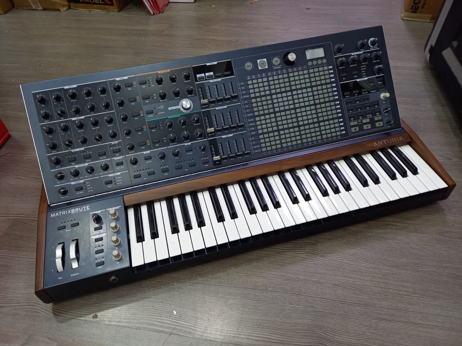 Arturia MatrixBrute Usato